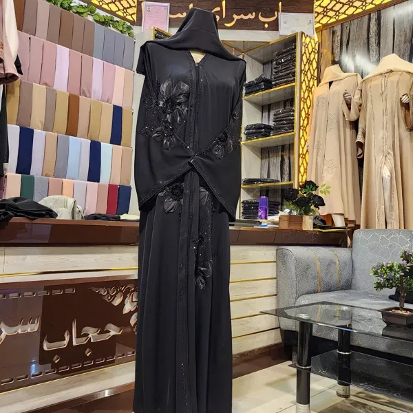 حجاب با تکه آب مروارید
