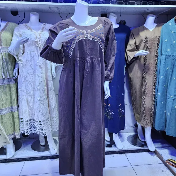 لباس یخن گلدوزی